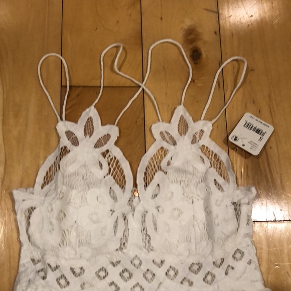 NWT Free People Adella Criss -Cross Camisole In White Size Small - Picture 2 of 9
